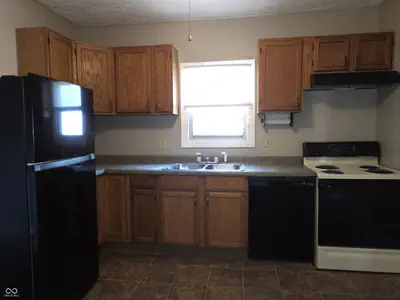 324 Locust Street, Shelbyville - 3