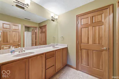 109 Jade Drive, Yorktown - 42