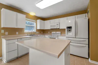 5455 Reston Drive, Plainfield - 9