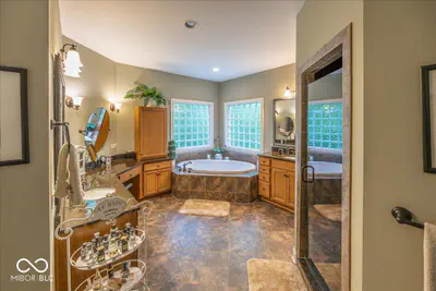 8809 William Penn Circle, Indianapolis - 39