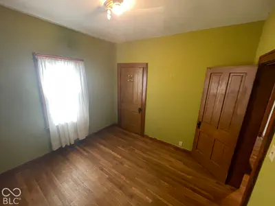 607 4th, Seymour - 22