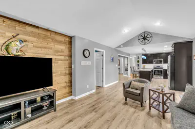 1221 Normandie Court, Avon - 18