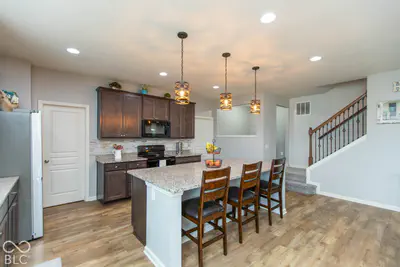 8284 Terryglass, Avon - 11