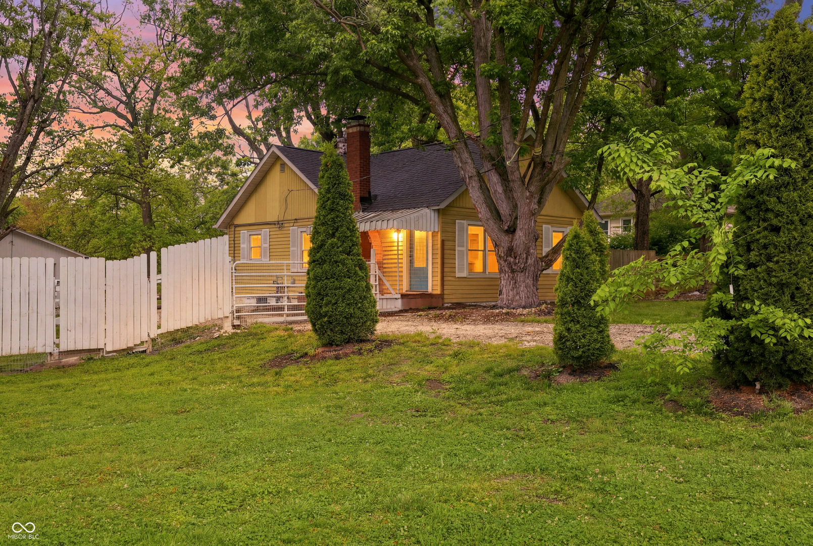 8520 Morgantown Road, Indianapolis