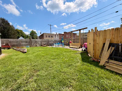 120 Washington Street, Ladoga - 56