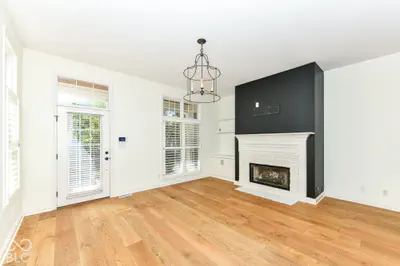 327 Walnut Street, Indianapolis - 4