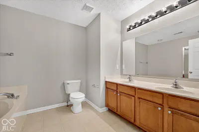 9013 Mercer Drive, Fishers - 17