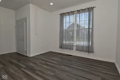5184 Wyndale Drive, Bargersville - 8