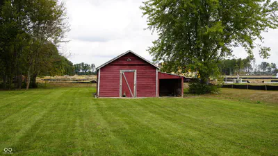16122 Southeastern Parkway, Fortville - 2