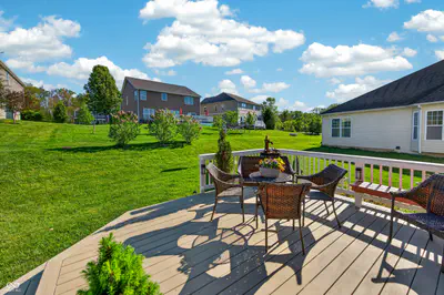 697 Lake Vista Drive, Columbus - 58
