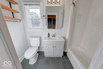 621 W Hemphill Drive, Nineveh - 21