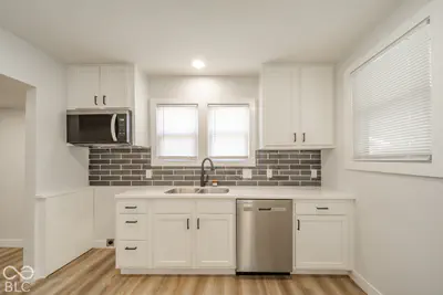 350 S East Street, Pendleton - 11