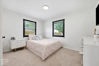 1334 Runyon, Greenwood - 10