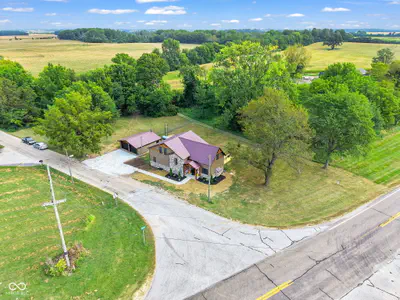 2426 650, Waynetown - 65