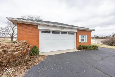 7838 US Highway 52, New Palestine - 33