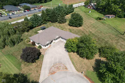 505 Kelly Drive, Brownstown - 38