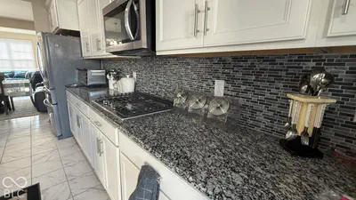1130 Barberry, Greenwood - 15