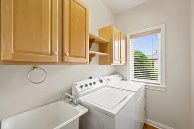 10914 Lightship Court, Fishers - 40