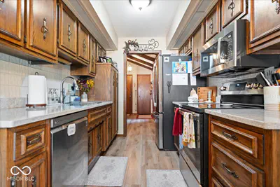 850 Oakwood Drive, Greenwood - 15