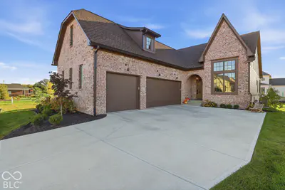 3588 Marketplace Court, Zionsville