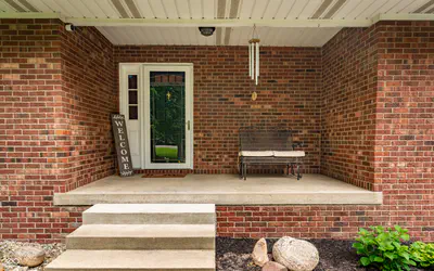 1653 300, Greenfield - 5