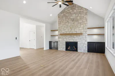 2786 S Kings Way, New Palestine - 9