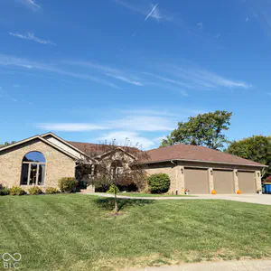 209 Copperwood Court, Muncie