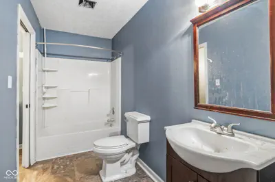 10580 State Road 243, Cloverdale - 38