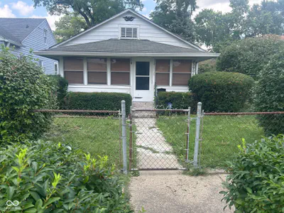 3906 Hoyt Avenue, Indianapolis