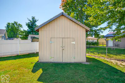 637 Woodside Court, Seymour - 32