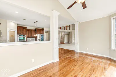 10527 Serra Vista Point, Fishers - 21