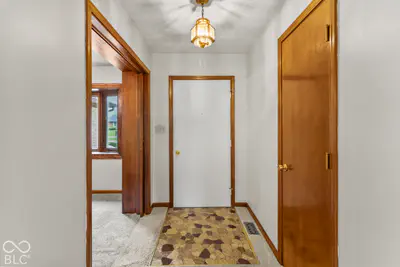 2448 S Sunrise Drive, New Palestine - 31