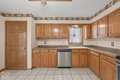 6914 Kirkwood Club Drive, Indianapolis - 12