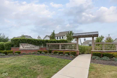 16225 Arndale Court, Fortville - 71