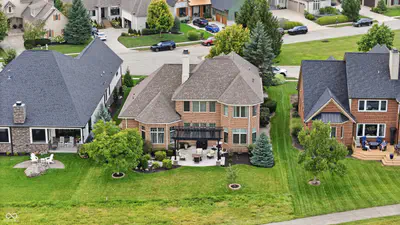 16402 Valhalla Drive, Noblesville - 46