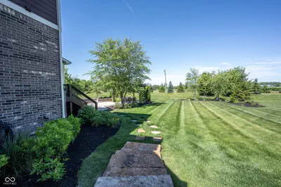 18176 Lakes End Drive, Westfield - 82