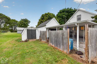 303 Brant Street, Waynetown - 27