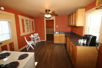 302 Washington Street, Waynetown - 26