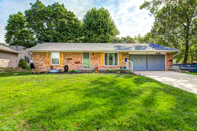 907 Cragwood Court, Plainfield