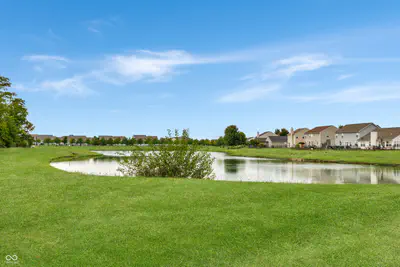 6115 Green Glade Drive, Whitestown - 27