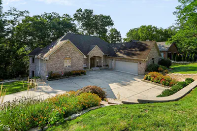 7511 Poplar Point Drive, Trafalgar - 2