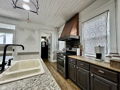 389 Washington Street, Martinsville - 18