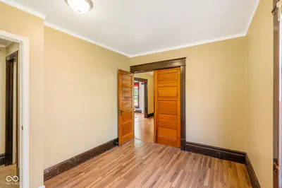 624 N Pine Street, Seymour - 16