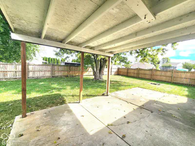 5624 Coyote Drive, Anderson - 27