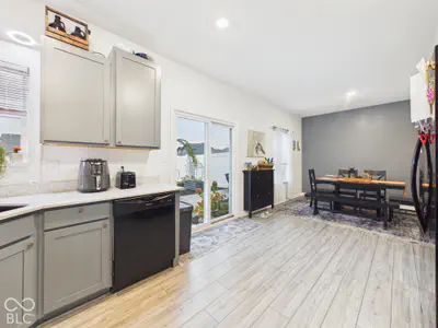 8051 Copperleaf Lane, Pendleton - 14