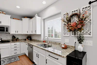 8856 Spring Violet Place, Zionsville - 18