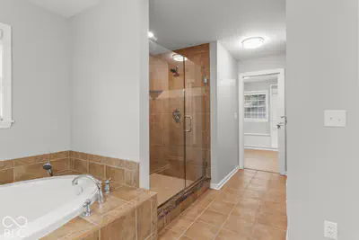 1220 Shoreline Drive, Cicero - 33