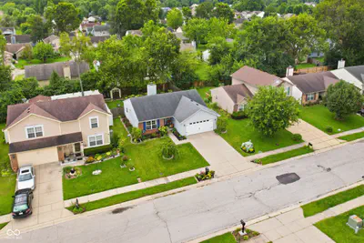 2915 Driving Wind Way, Indianapolis - 3