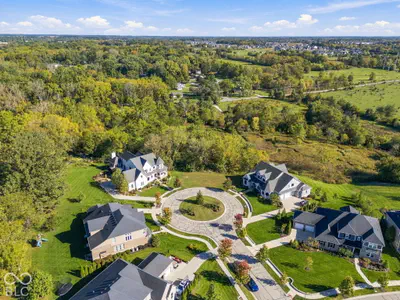 6483 Deerfield Court, Zionsville - 18