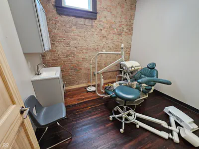 102 Main Street, Kirklin - 23